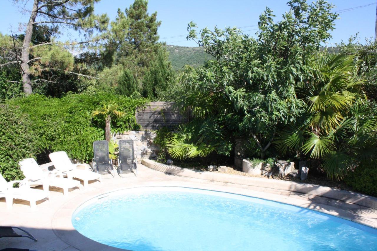 L'Avventura Gite Bleu Grospierres Esterno foto